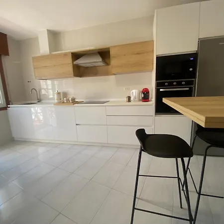 A Un Paso Lägenhet Caldas De Reis