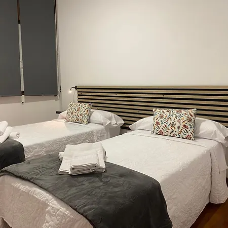 A Un Paso * Caldas De Reis