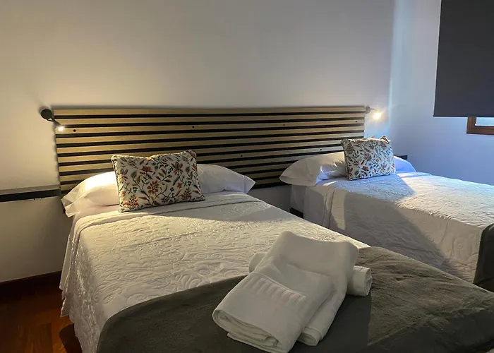 A Un Paso * Caldas De Reis