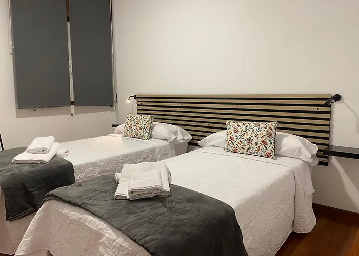 A Un Paso * Caldas De Reis